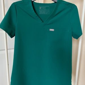 FIGS Single Pocket XS Hunter Green Scrub Top